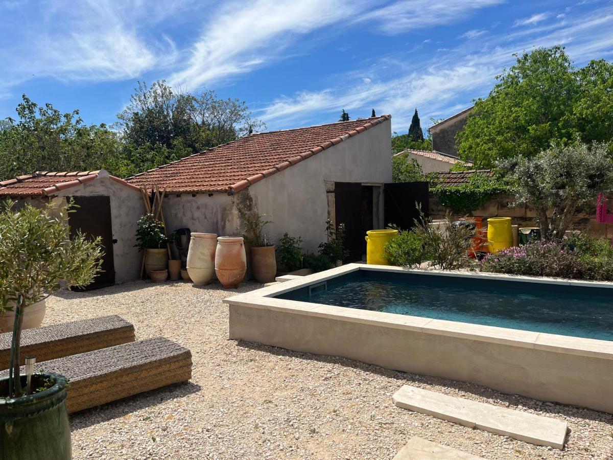 Studio Dans Les Alpilles Apartment Fontvieille Exterior photo